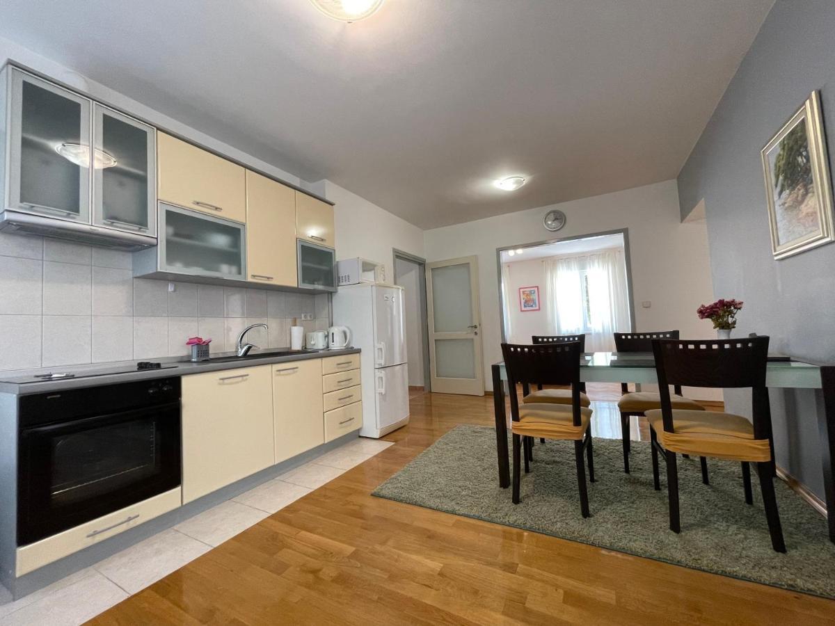 Old Town Seafront Apartment